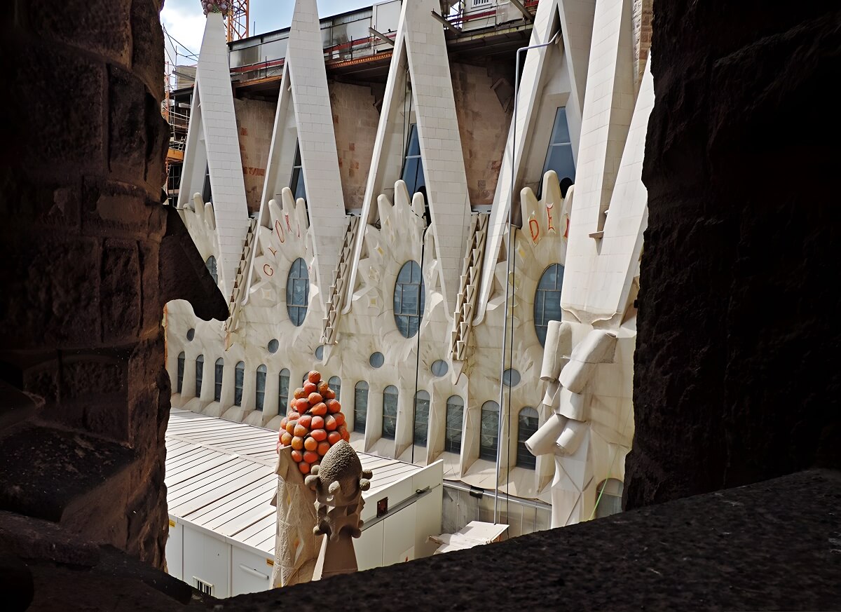 Wieża Narodzenia od środka, Sagrada Familia