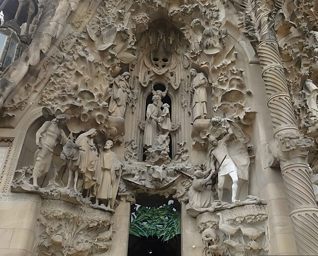 Opowieści z Ewangelii na fasadzie Narodzenia, Sagrada Familia