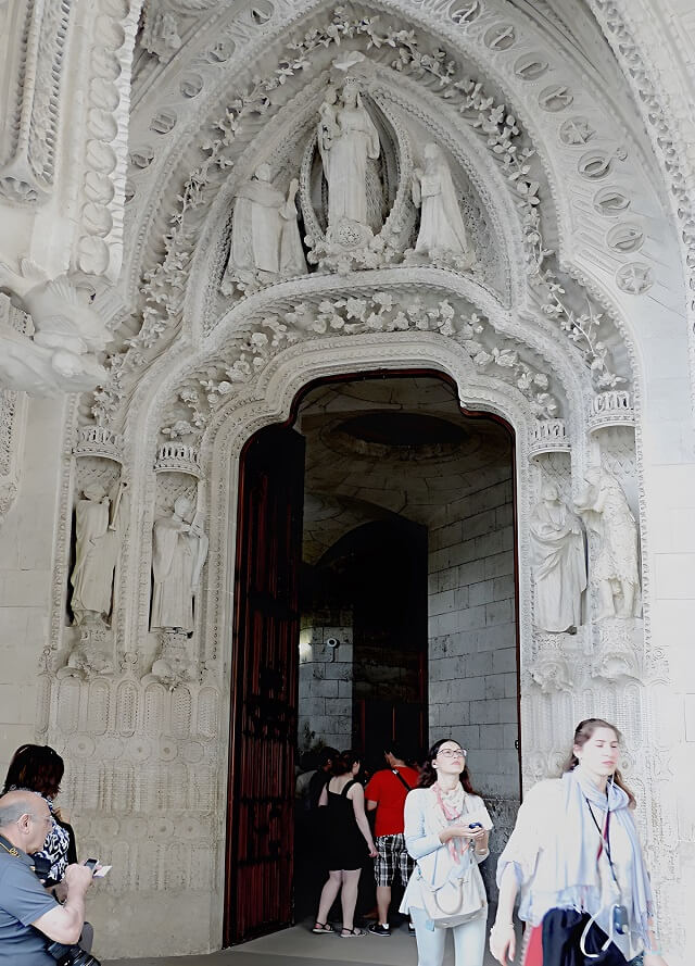 Krużganek Różańca, Sagrada Familia